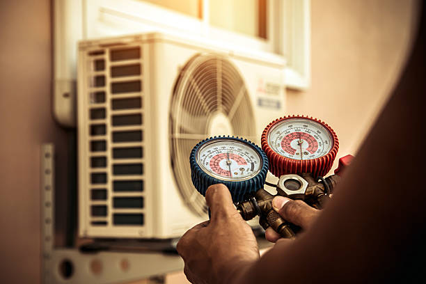 Professional Hvac Installation technician working in Blakely, GA